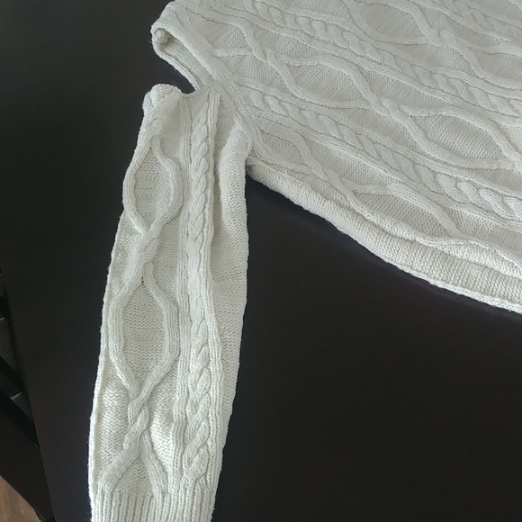 Dex Ladies Cold Shoulder Sweater - Picture 4 of 8